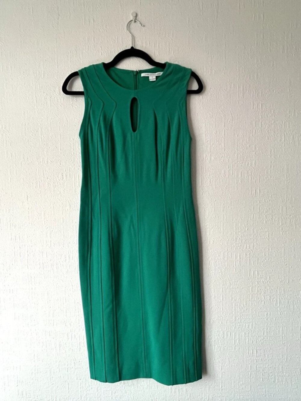 Diane Von Furstenberg Green US 4 Form Fitting Dress